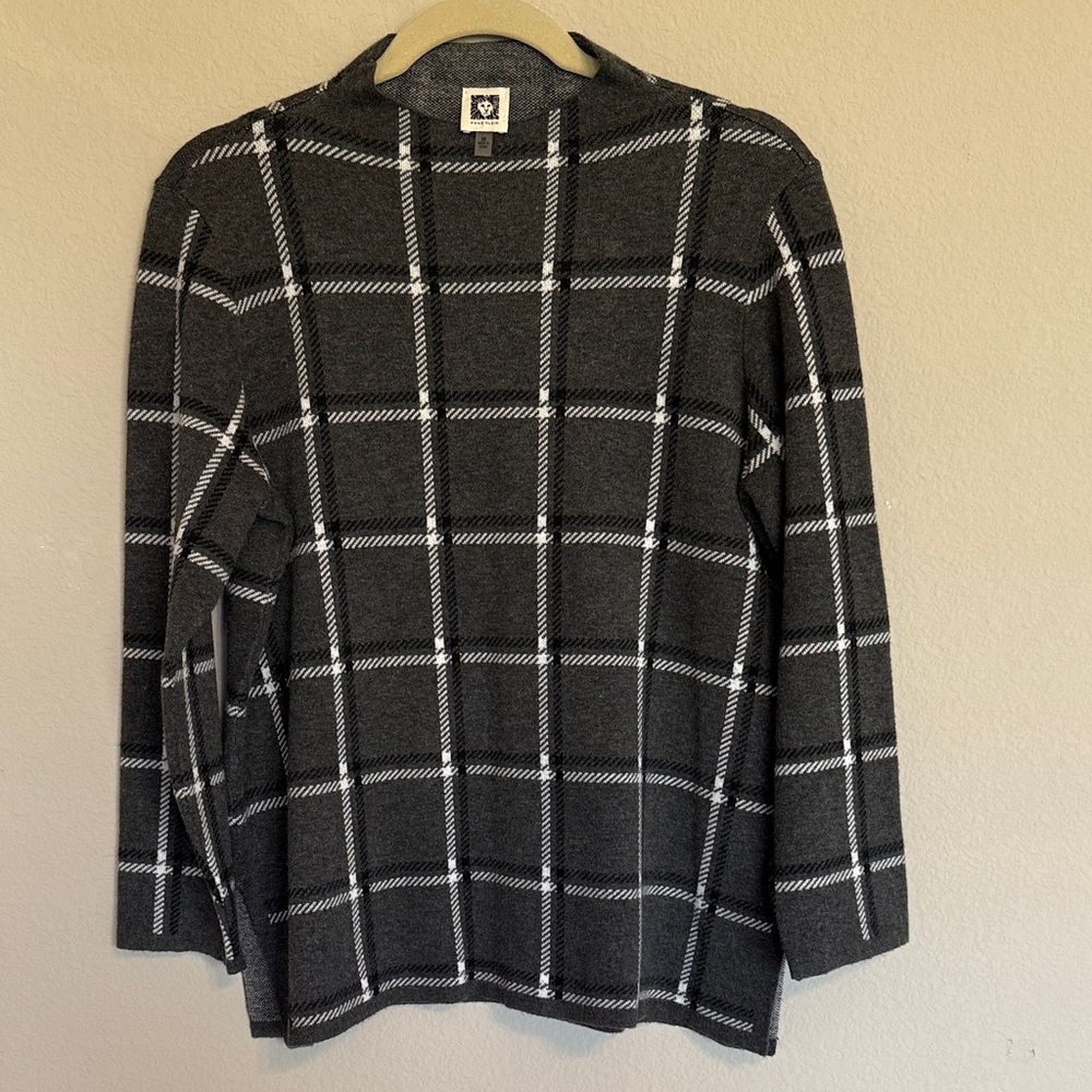 Anne Klein Women’s Mock Neck Long Sleeve Knit Sweater. Size M